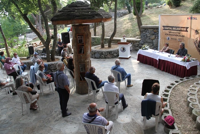 Kartal’da ‘Şiir Hayattır’ Açık Hava Etkinliği Düzenlendi