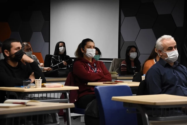 İSTANBUL’UN METROLARINDA BİR İLK:  KADIN İSTASYON AMİRLERİ GELİYOR