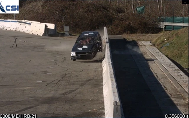 İSTON OTOYOL BORDÜRLERİ GÜVENLİK VE DAYANIKLILIK TESTİNİ GEÇTİ