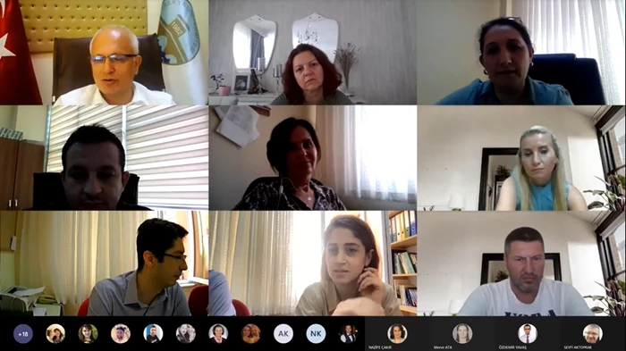 TRAKYA ÜNİVERSİTESİ UZUNKÖPRÜ MYO’DA ÇEVRİM İÇİ MEZUNİYET HEYECANI