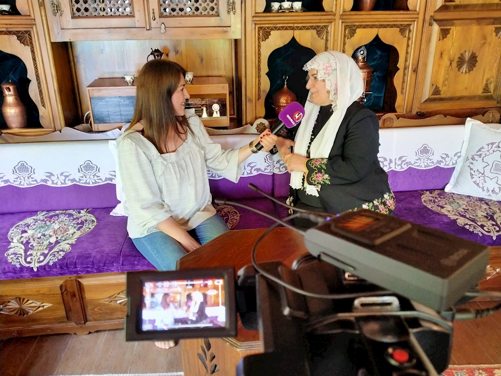 GEZDİK GÖRDÜK WOMAN TV de BAŞLIYOR.