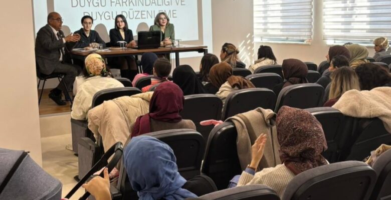 Sancaktepe’de “Çocuklarda Duygusal Farkındalık” semineri düzenlendi